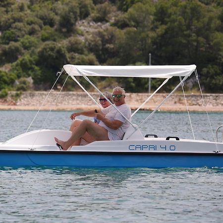 Mobilheim Andrea Wunderschoene Ferienwohnung Direkt Am Meer Jezera Exteriör bild