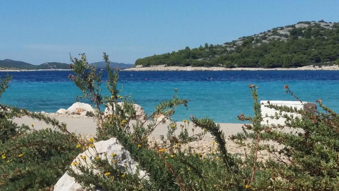 Mobilheim Andrea Wunderschoene Ferienwohnung Direkt Am Meer Jezera Exteriör bild